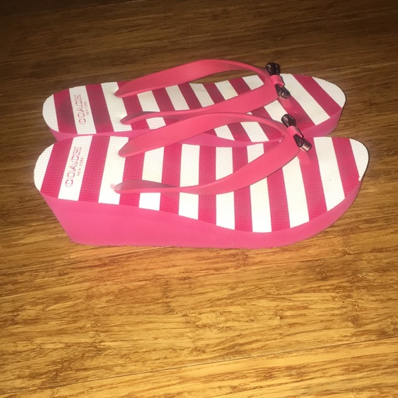 Coach Wedge Flip Flops - Picture 2 of 5